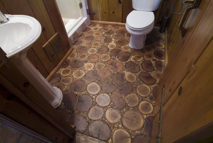 Ванная комната в деревянном доме: материалы для стен и гидроизоляция пола, советы по дизайну помещения и фото