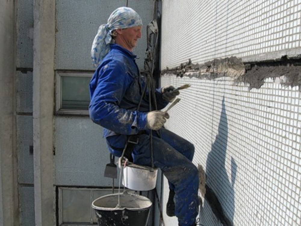 Ремонт и герметизация швов в панельных домах