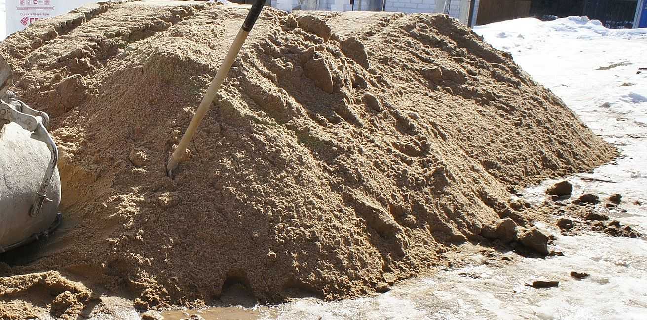 Как правильно выбрать строительный песок: советы