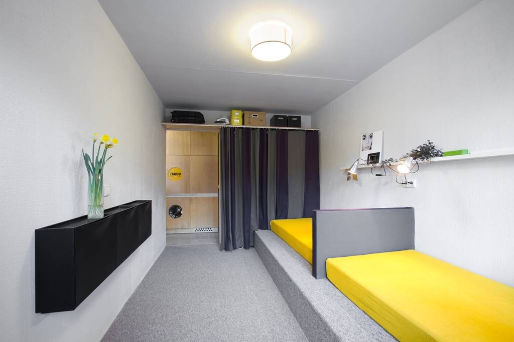 Дизайн комнаты в общежитии: 18 кв м или 12 кв м
