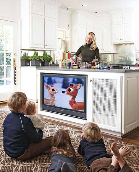 Куда повесить телевизор на кухне (41 фото): 10 советов