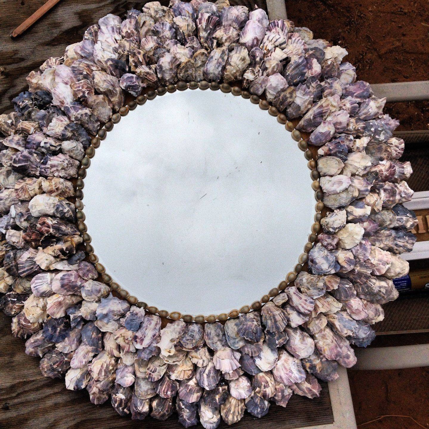 Декор зеркала своими руками: создаем оригинальное интерьерное украшение. варианты декора: рамка из битой посуды, декорирование ракушками, декор камнями