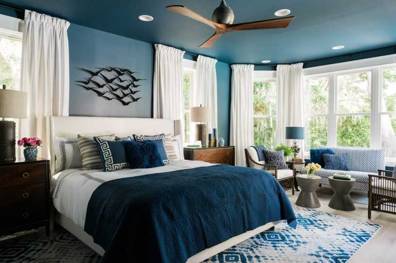 Дизайн сине-голубой спальни 47 фото идей, сочетания синего с другими цветами