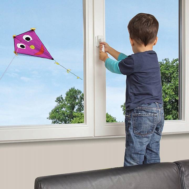 Как правильно выбрать детский замок на пластиковое окно и установить