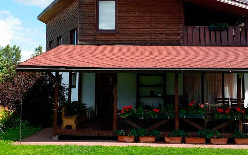 Пристройка веранды к кирпичному дому: 100 фото готовых конструкций