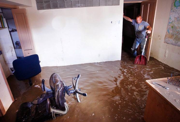 Что делать если тебя затопили соседи сверху и не хотят платить: пошаговый алгоритм действий при затоплении квартиры