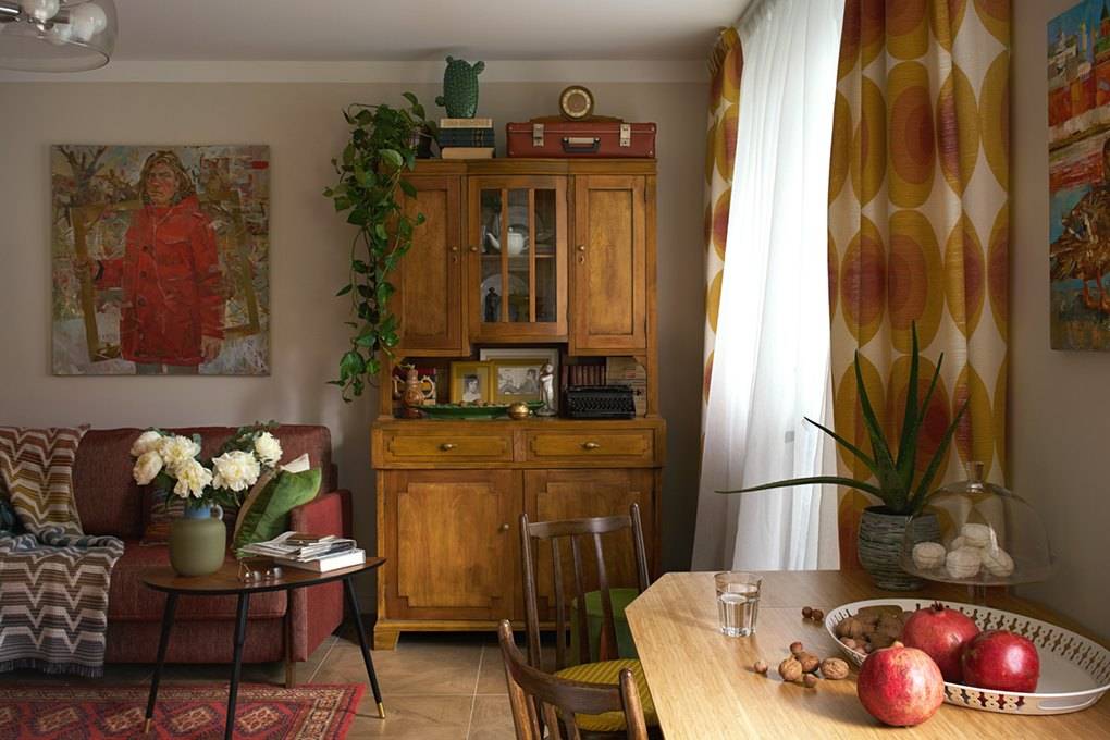 Советская стенка в современном интерьере: как вписать ее в комнату удачно?
