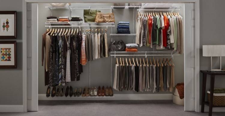 Размещаем одежду компактно и аккуратно: системы хранения вещей для гардеробной