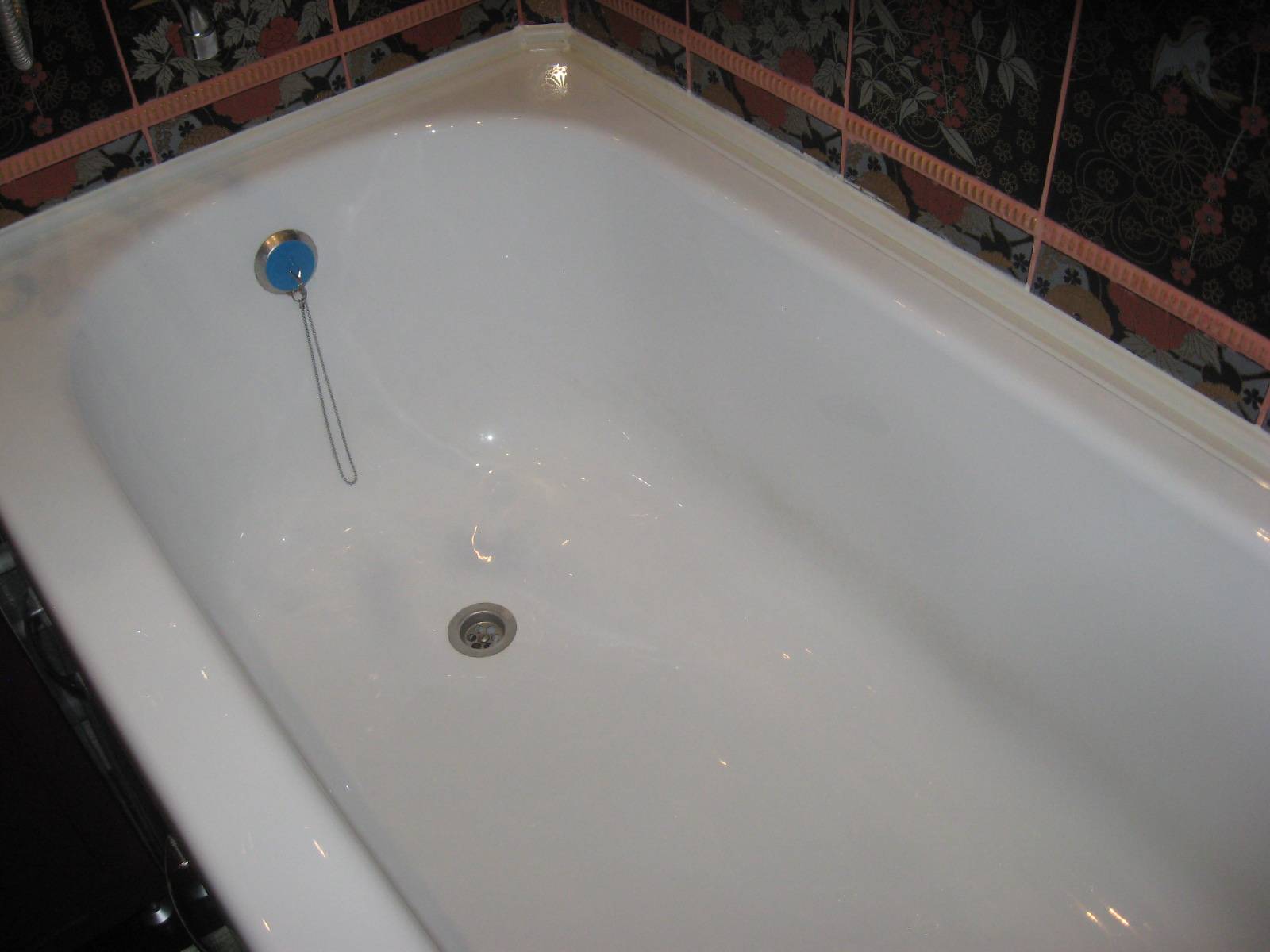 Восстановление чугунной ванны своими руками: полезные советы