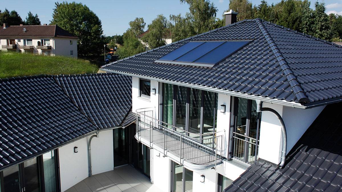 Место под солнцем: зачем нужна прозрачная крыша и топ-5 материалов для нее