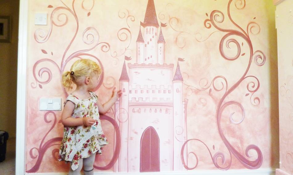 Роспись стен в детской комнате и детском саду — своими руками