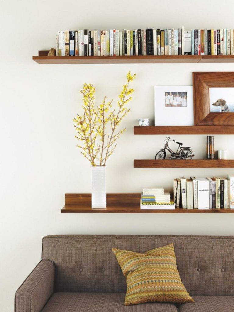 Стеллаж в гостиную — как выбрать: разновидности, красивые варианты дизайна угловых, под телевизор, для книг и других моделей