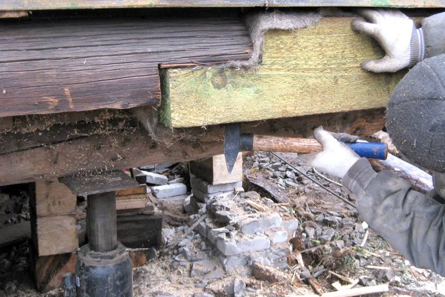 Как заменить нижние венцы бревенчатого дома своими руками — подробная инструкция