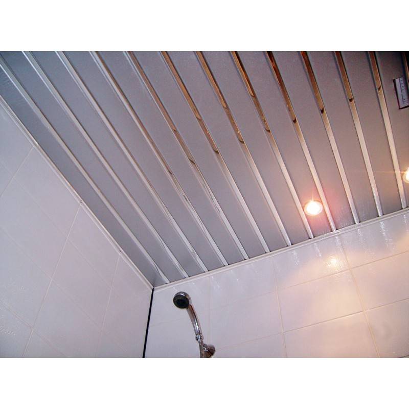 Светильники в потолок в ванной - 110 фото дизайн идей + особенности монтажа и подключения