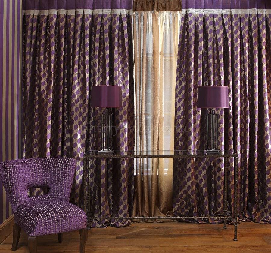 Фиолетовые шторы – модные решения