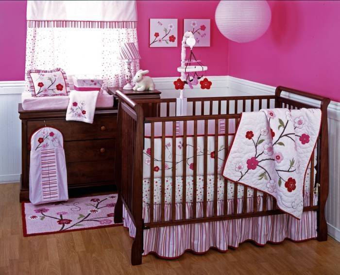 Особенности оформления дизайна комнаты для новорожденных малышей