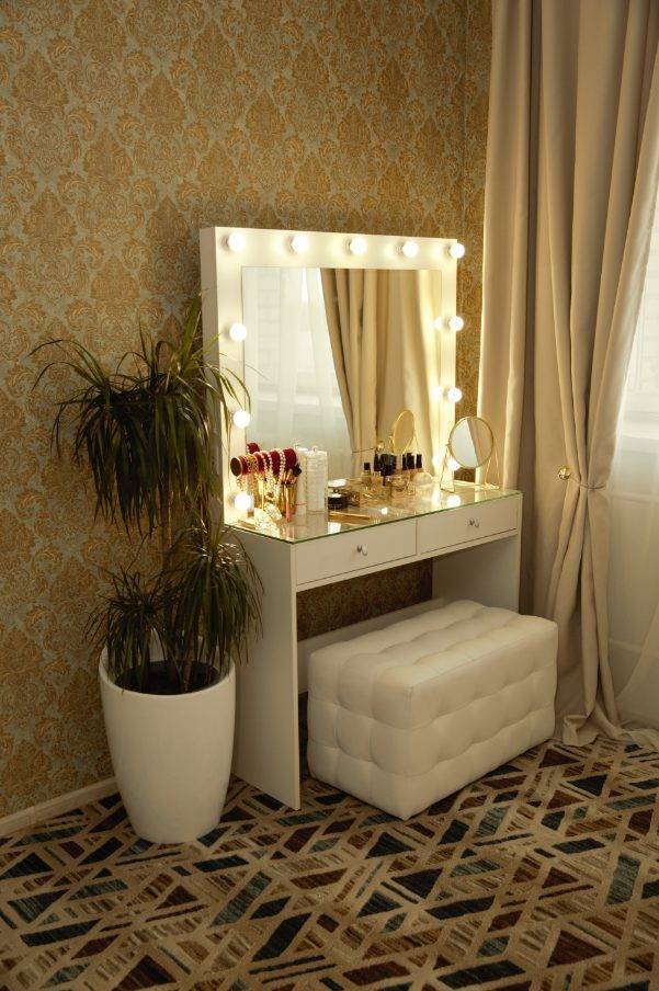 Туалетный столик с зеркалом с подсветкой: высота, размеры (70 фото) - все об инженерных системах