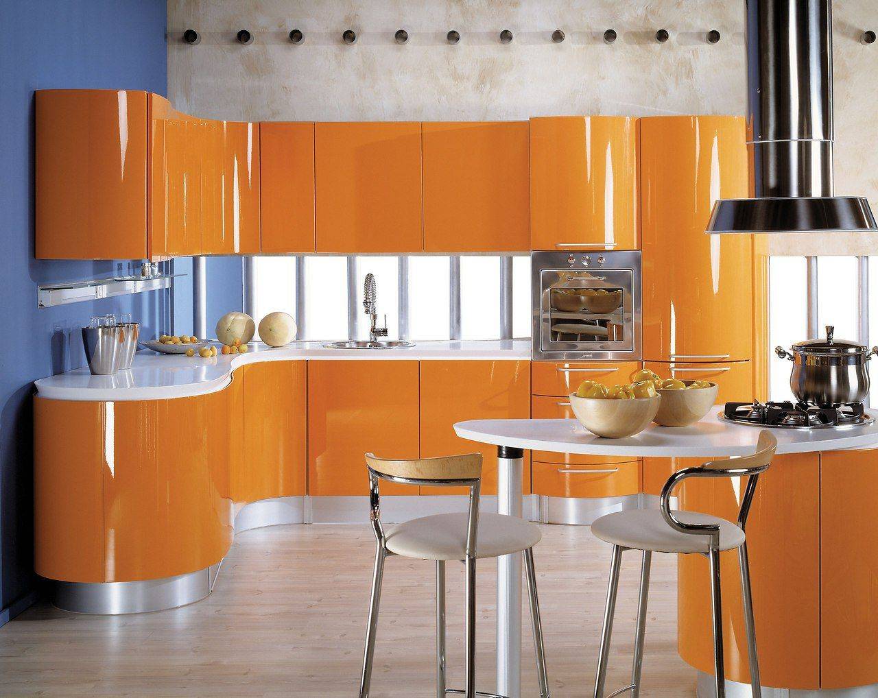 Кухни оранжевого цвета