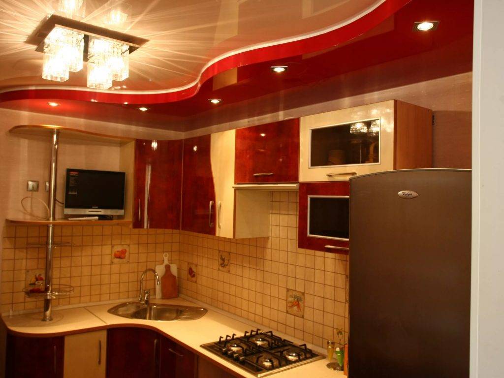 Натяжной потолок на кухне: фото и дизайн лучших вариантов