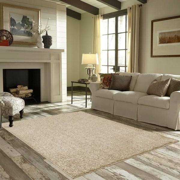 Современные ковры: красивые и модные дизайнерские напольные модели в стиле модерн, элитные ковры в интерьере гостиной