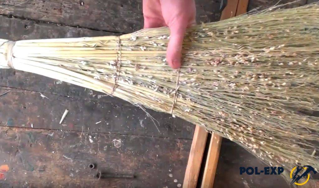 Из чего делают метла для подметания улиц