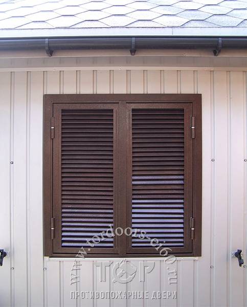 Ставни на окна для дачи, деревянные, пластиковые, металлические, защитные +75 фото
