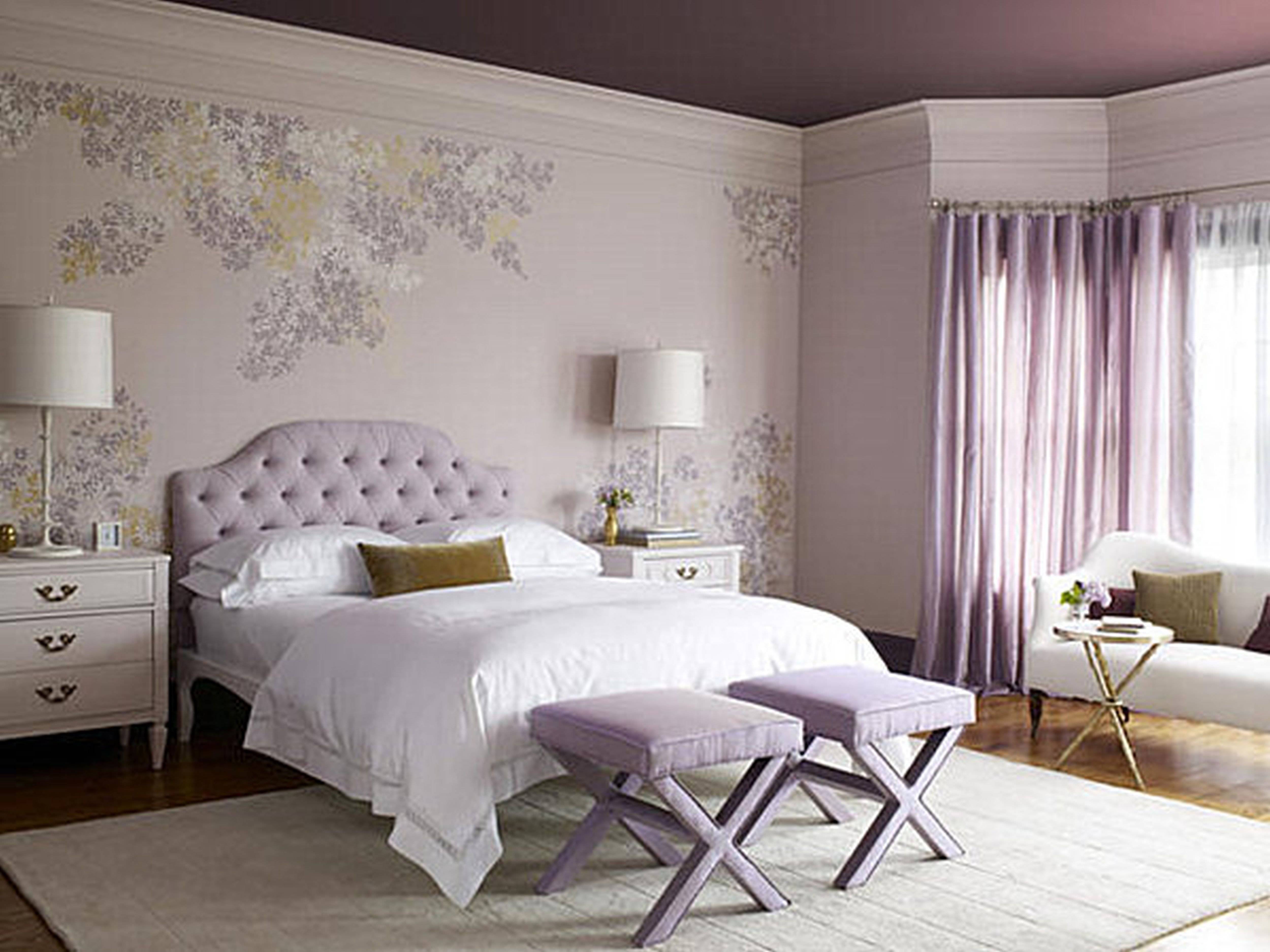 Расслабляющий дизайн: решаем, какие обои выбрать для спальни, и правильно размещаем их на стенах