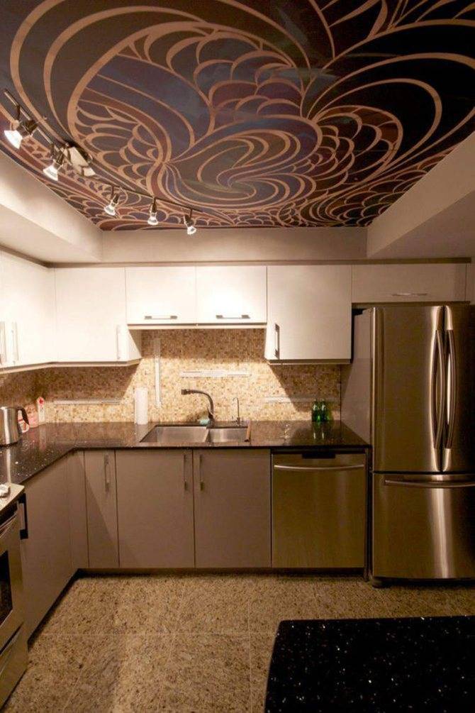 Какие потолки делают на кухне фото