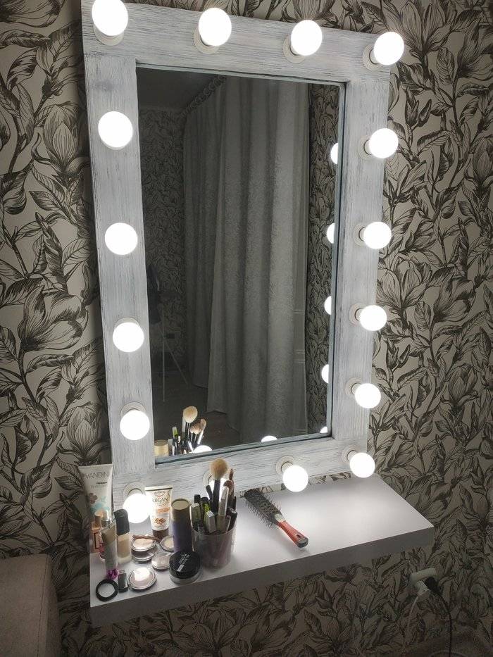 Зеркало для макияжа с подсветкой своими руками (16 фото): как сделать самому изделие для визажиста, гримерные модели с лампочками для визажа