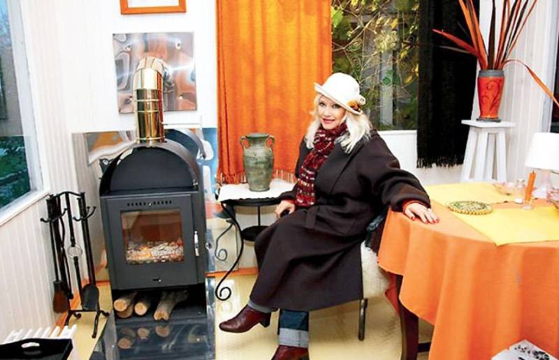 Когда скромность только украшает: дачный домик культовой звезды Ирины Мирошниченко