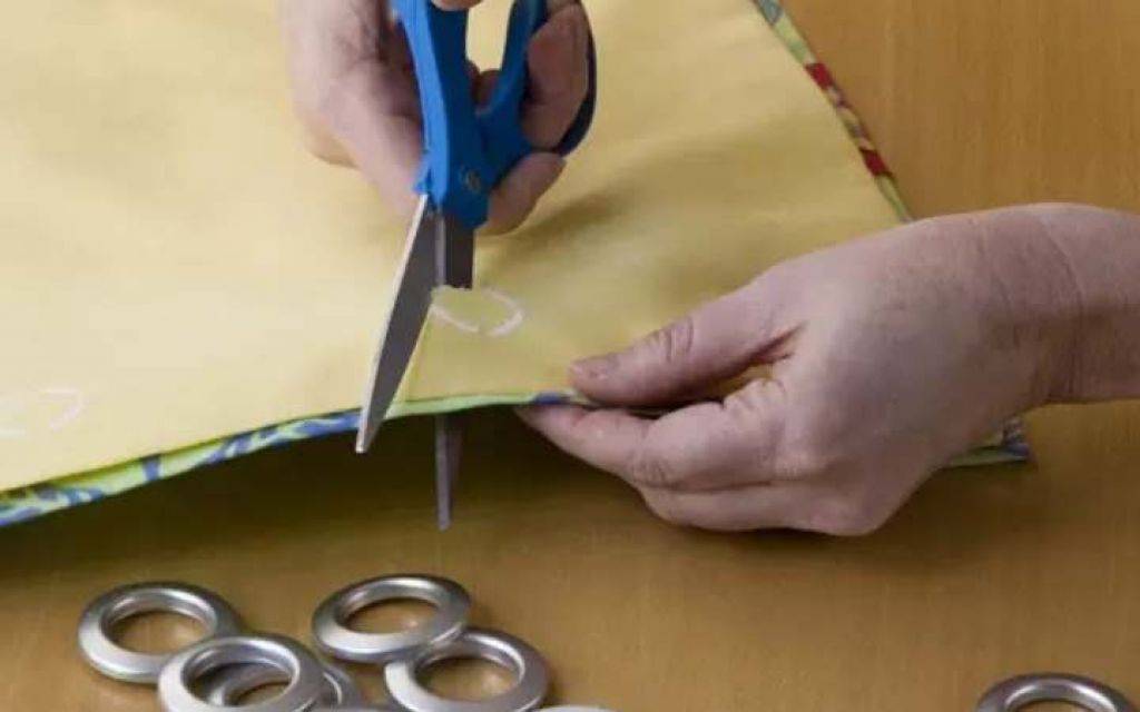 Как сделать шторы на кольцах своими руками: пошив и крепление