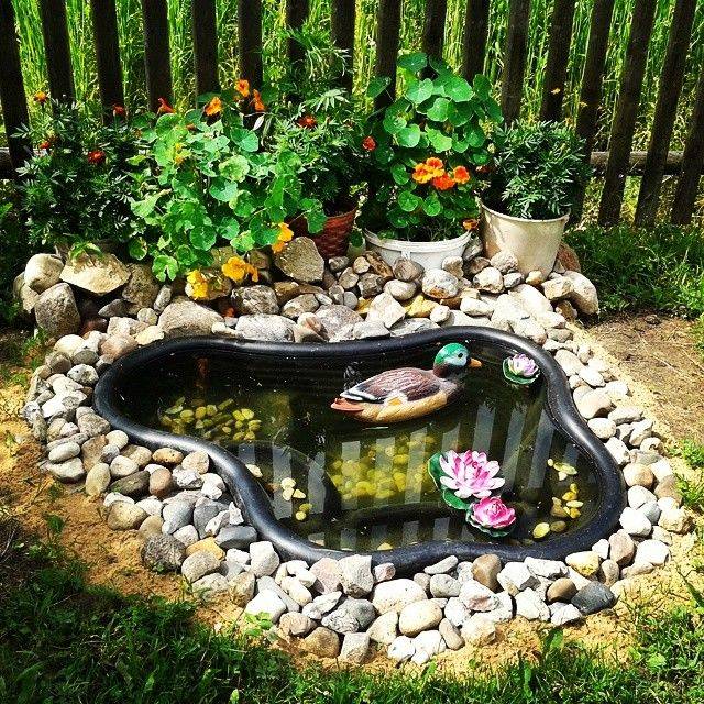Как установить и оформить пластиковый пруд в саду. выбор чаши, декор и озеленение, личный опыт. фото