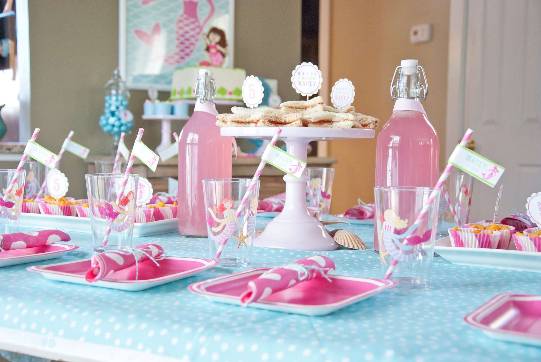 Сервировка стола на день рождения: как красиво накрыть праздничный стол