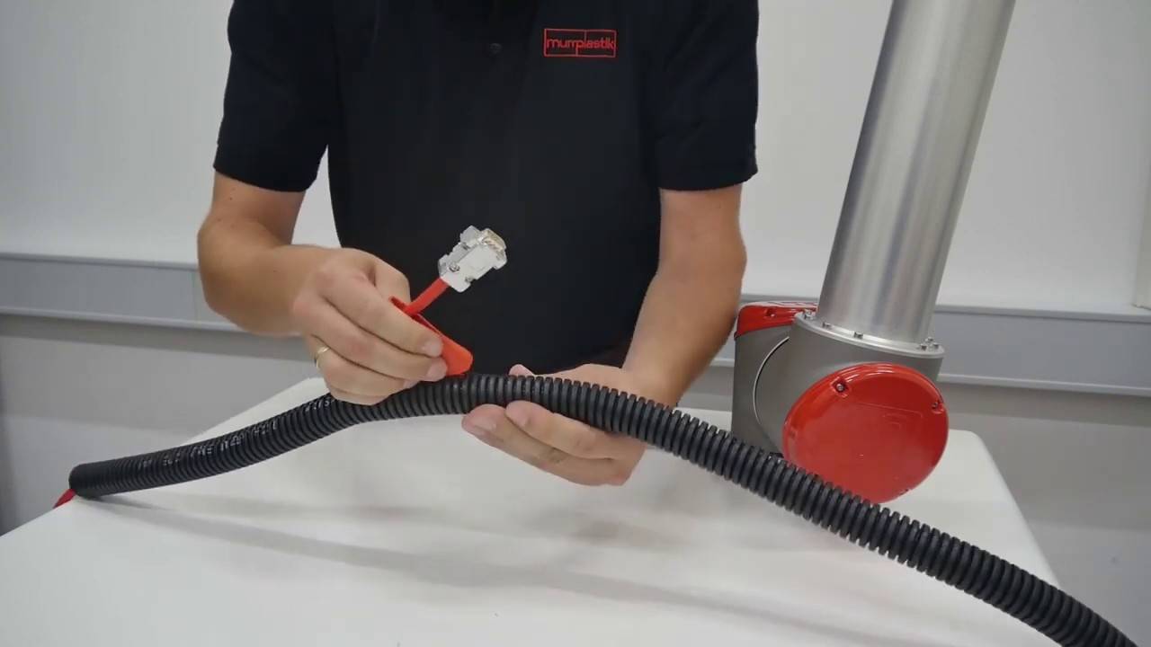 Как протянуть кабель в пнд трубе: получится ли вставить и просунуть его с помощью пылесоса, как протащить греющий провод по электроканалам?