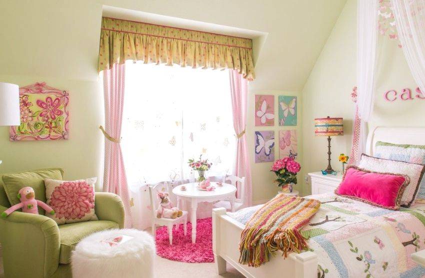 Интересные примеры оформления комнаты для девушек