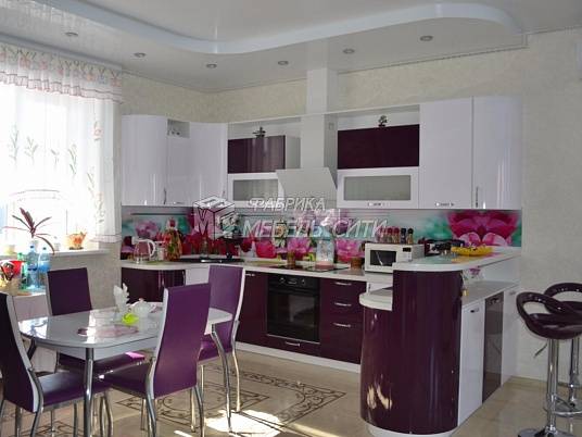 Дизайн баклажановой кухни – правила сочетания цветов
