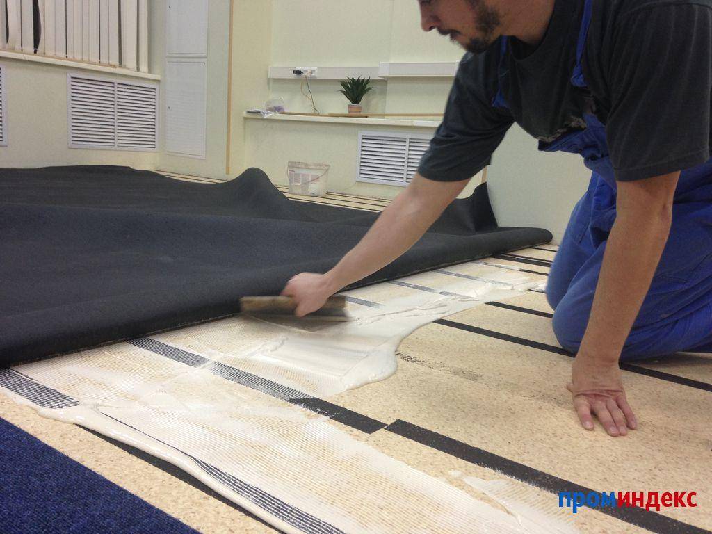 Как правильно уложить ковролин своими руками: инструменты и материалы, способы укладки, их плюсы и минусы