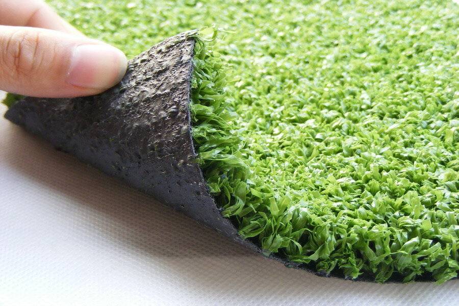 Декоративный искусственный газон: устройство, укладка и уход своими руками