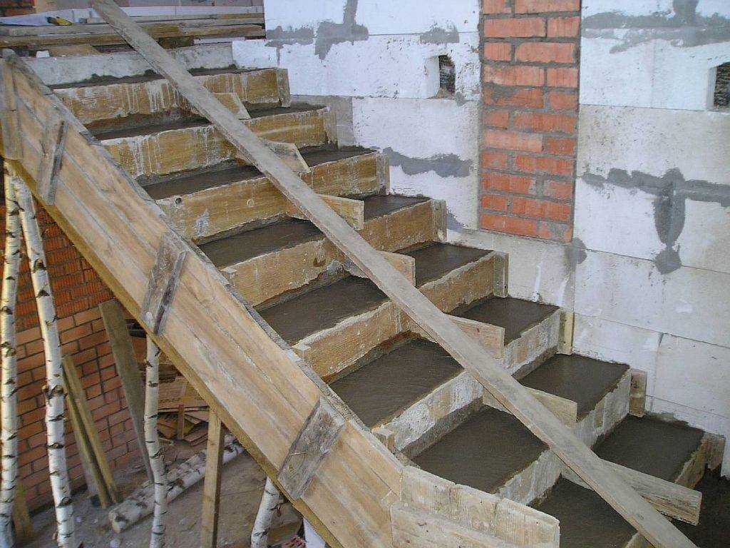 Опалубка для лестниц из бетона