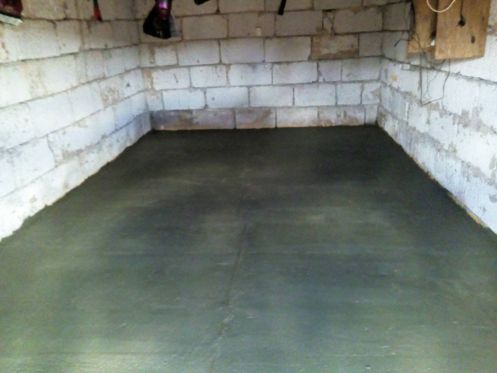 Бетонный пол в гараже: технология сооружения – от заливки бетона до напольного покрытия