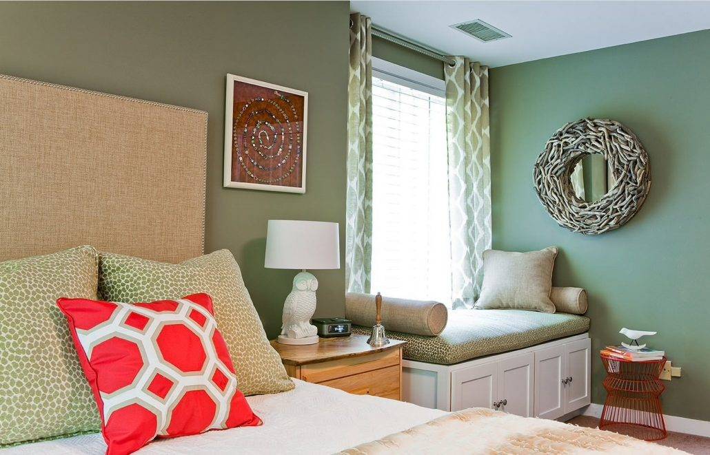 Что повесить над кроватью в спальне — примеры с обзором самых красивых идей дизайна (140 фото)