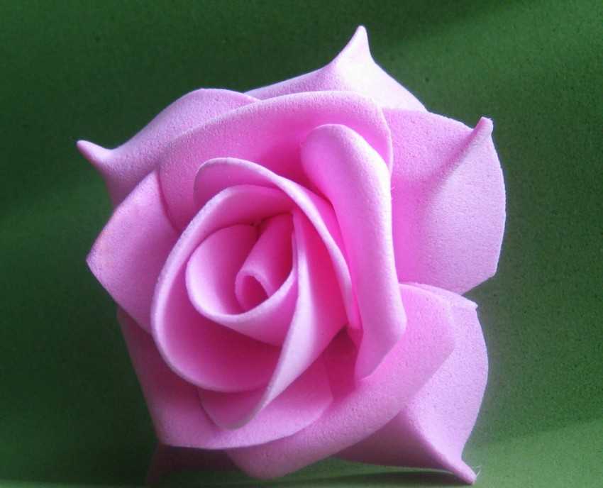 Большие розы из фоамирана: как сделать ростовую напольную розу для интерьера своими руками? мастер-класс с пошаговыми фото, шаблоны для крупных цветов