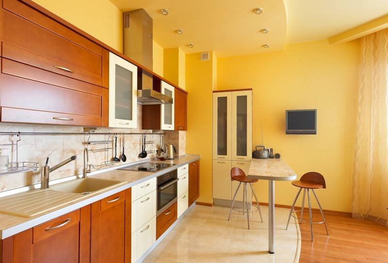 Выбираем потолок на кухню (81 фото): рассматриваем возможные варианты отделки потолков на кухне