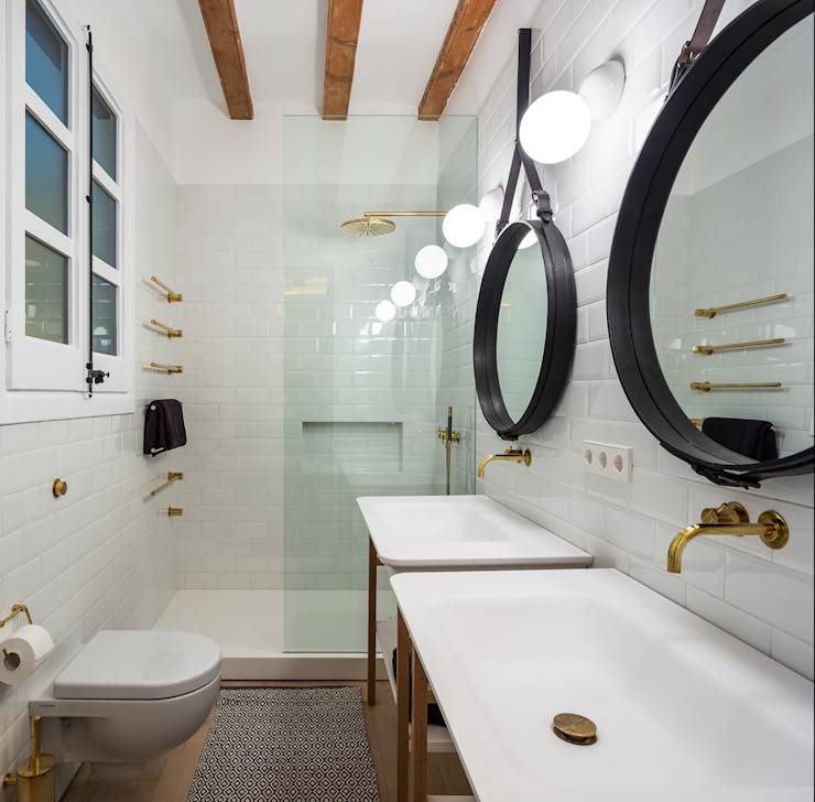 Черно-белая ванная: 120 фото идей современного оформления интерьера