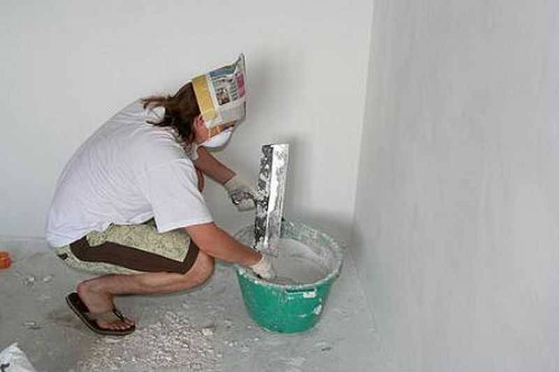 Как зашпаклевать стены своими руками финишной шпаклевкой