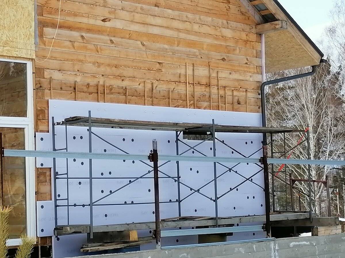 Как сделать монтаж утеплителя пеноплекс на фасад дома под штукатурку своими руками: пошаговая технология +видео