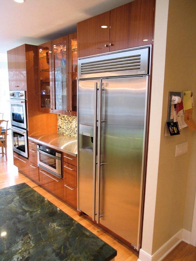 Шкаф под встроенный холодильник. как правильно спроектировать?