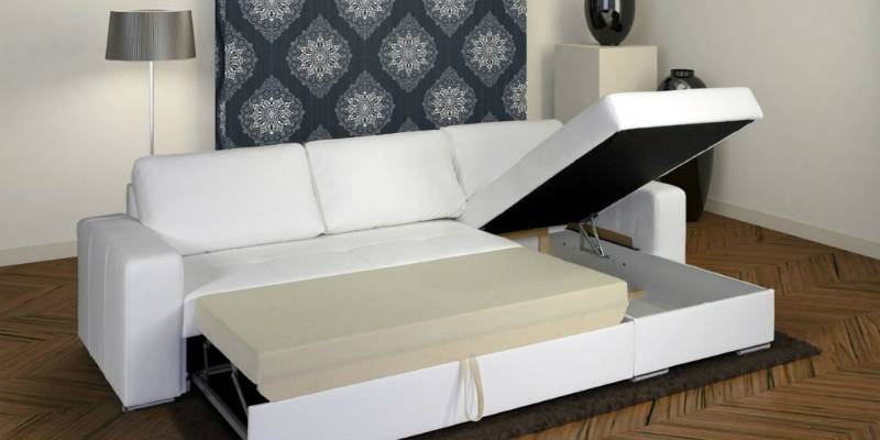 Диваны со спальным местом в гостиную (46 фото): прямые и п-образные трансформеры, больше и маленькие модели с удобным местом для сна