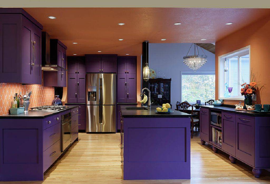 Фиолетовый цвет в интерьере кухни - 75 фото новинок яркого дизайнакухня — вкус комфорта