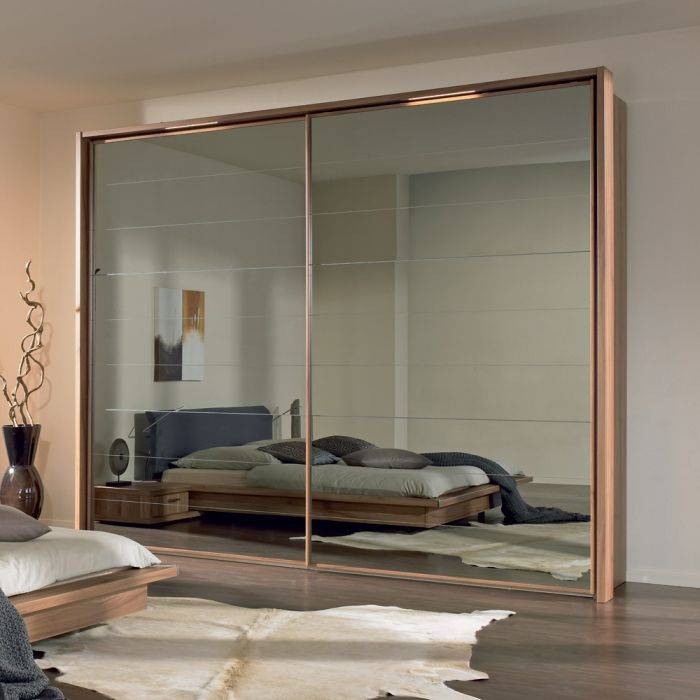 Шкаф с зеркалом в спальню — красивые модели со стильным дизайном, 200 фото новинок зеркальных шкафов